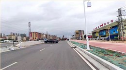 广东惠州惠城区金龙大道市政路灯安装