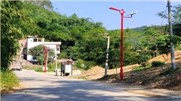 潮州市湘桥区六亩村 4米 5米 6米太阳能路灯